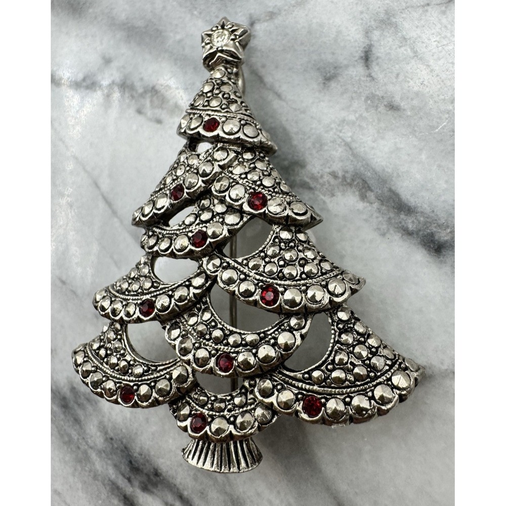 Christmas Tree Pin Brooch Red Rhinestone Silver Tone Avon Vintage